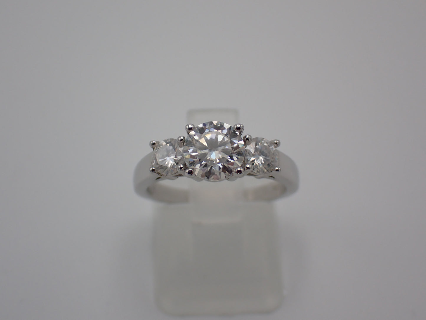 Classic Trilogy Moissanite Ring – 1.0ct - Mara & Co UK