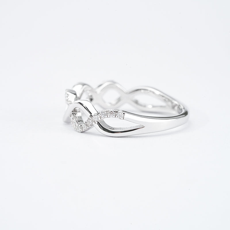 Infinity Twist Moissanite Band – 0.20ct Total, 29 x 1.1mm DEF, Sterling Silver