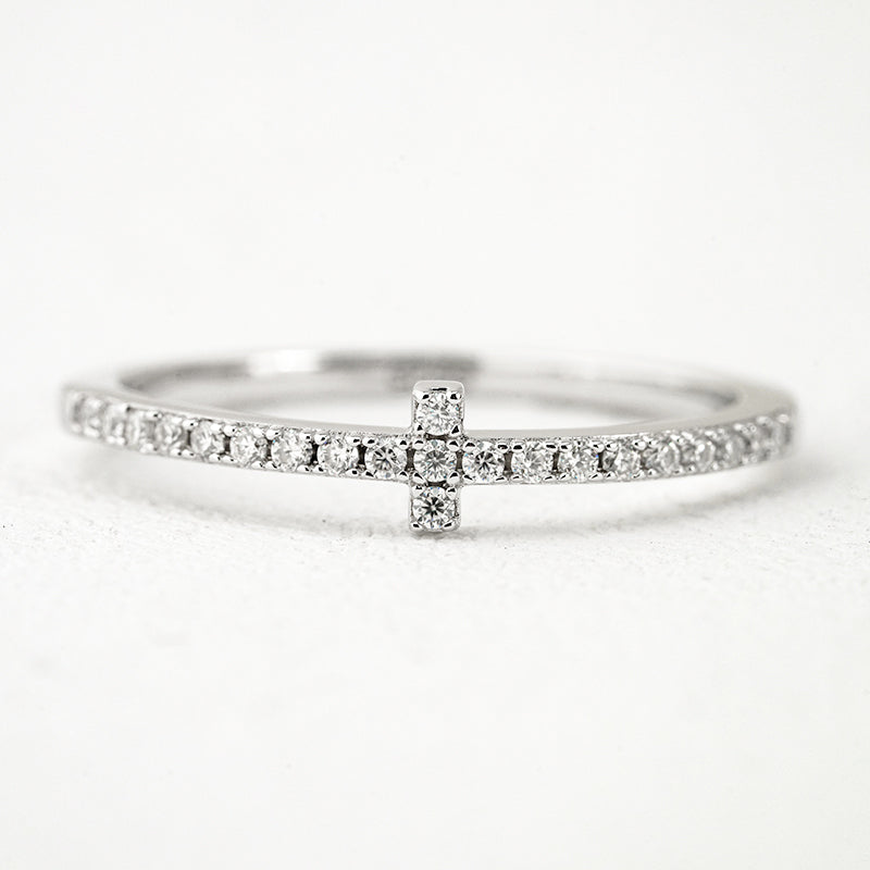 Moissanite Cross Band – 0.17ct Total DEF, Sterling Silver