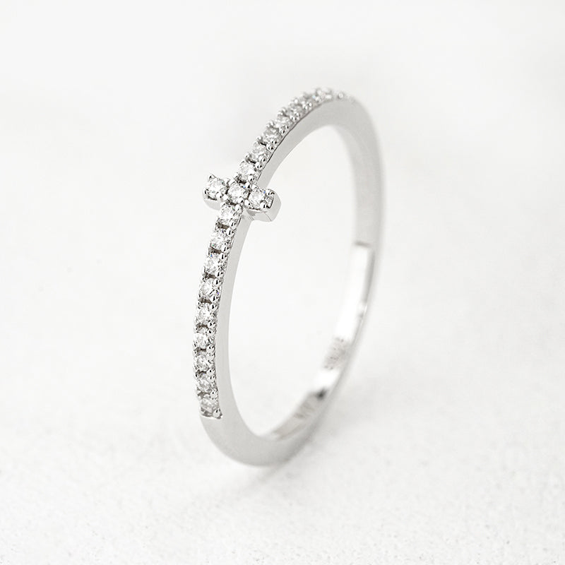 Moissanite Cross Band – 0.17ct Total DEF, Sterling Silver