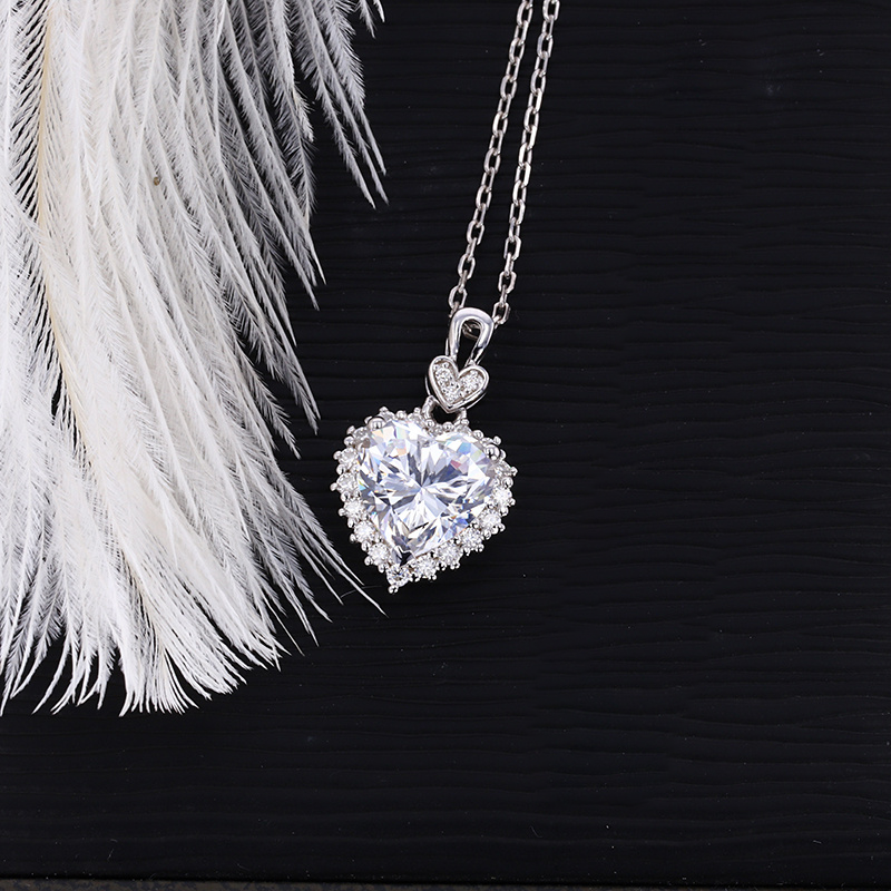 white crushed ice CZ heart necklace moissanite halo sterling silver – clear stone UK