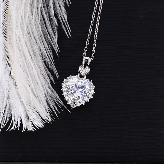white crushed ice CZ heart necklace moissanite halo sterling silver – clear stone UK