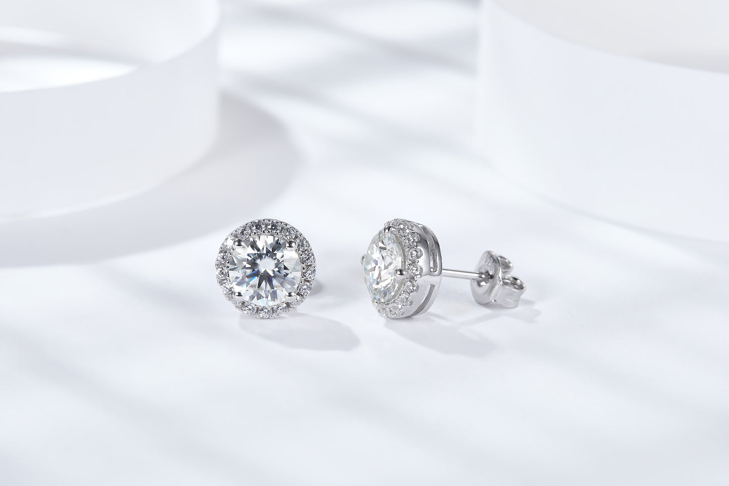 moissanite classic halo stud earrings 2.0ct DEF sterling silver – side view UK