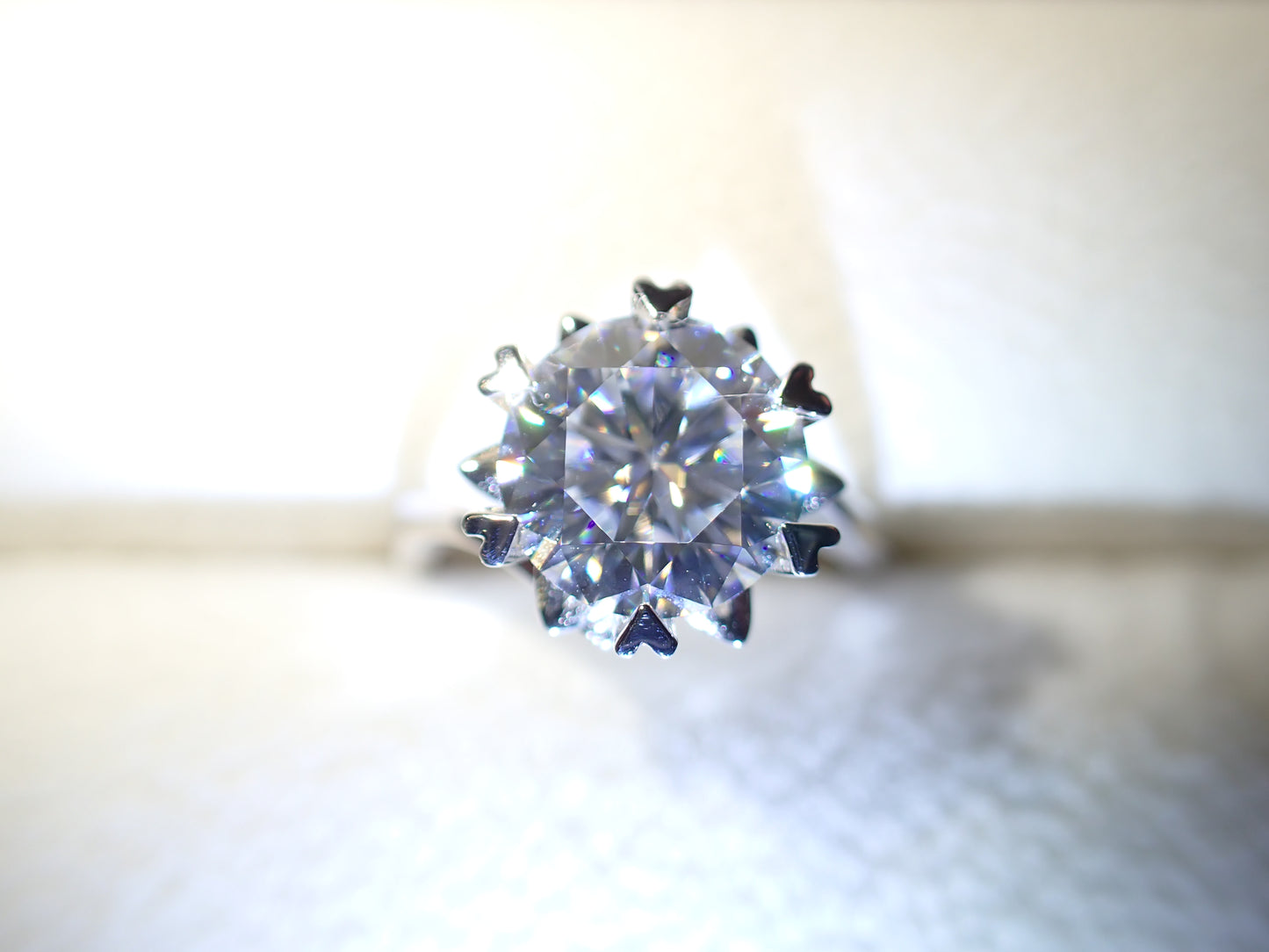 Twisted Solitaire Moissanite Ring with Heart Prongs – 3.0ct