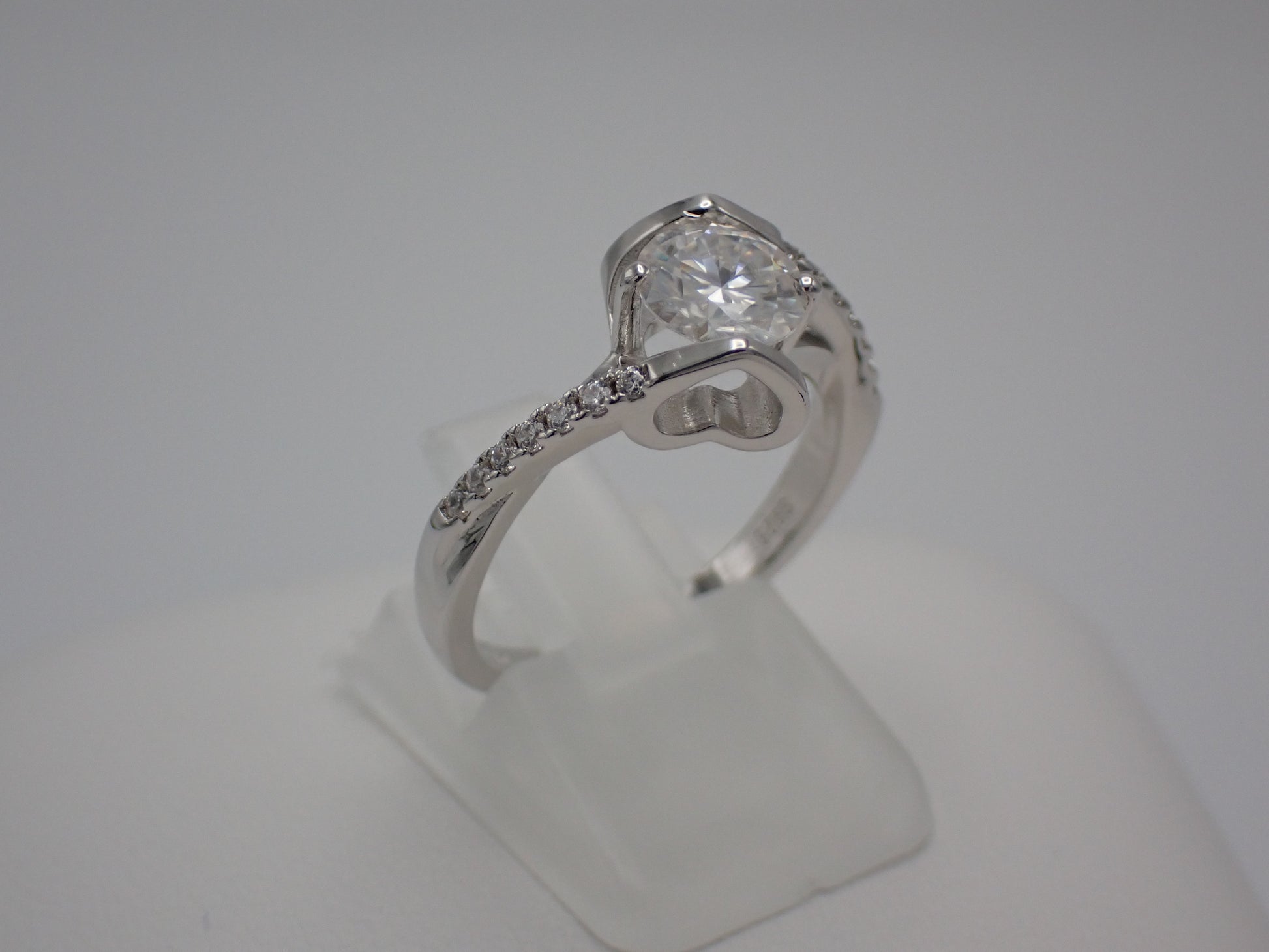 Twisted Pavé Solitaire Moissanite Ring – 0.5ct -  Mara & Co UK