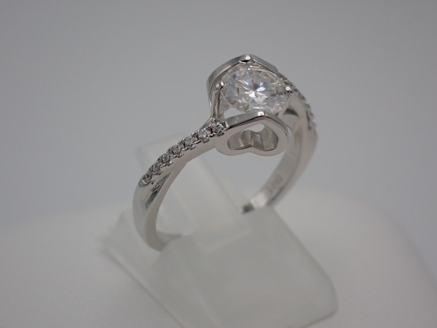 Twisted Pavé Solitaire Moissanite Ring – 0.5ct -  Mara & Co UK