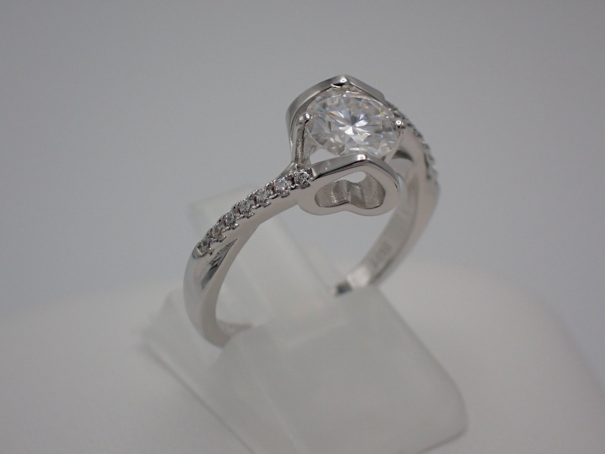 Twisted Pavé Solitaire Moissanite Ring – 0.5ct -  Mara & Co UK