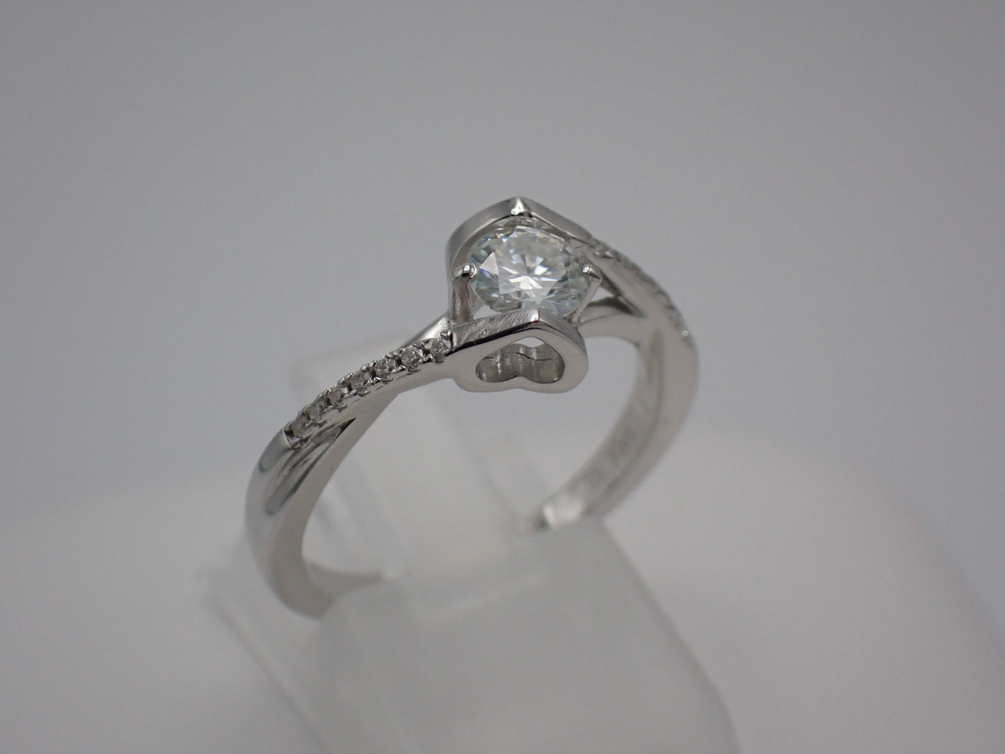Twisted Pavé Solitaire Moissanite Ring – 0.5ct -  Mara & Co UK
