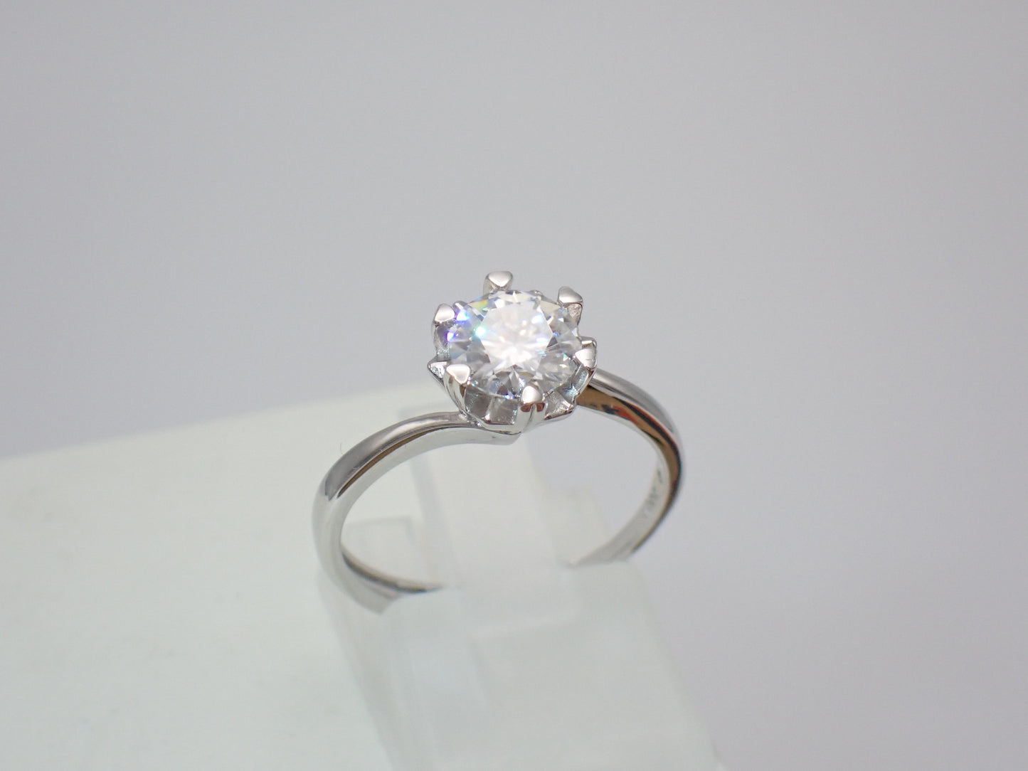 Twisted Solitaire Moissanite Ring with Heart Prongs – 1.0ct -  Mara & Co UK