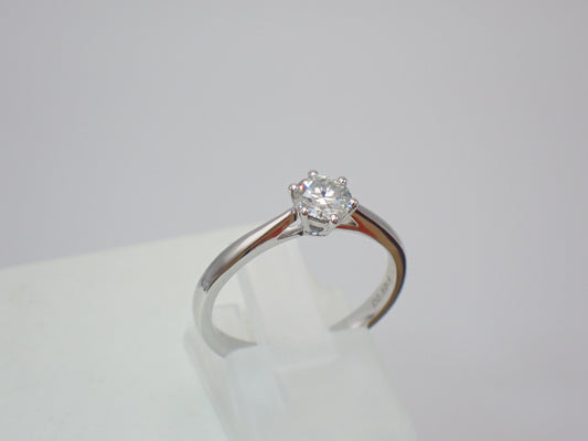 Cathedral Solitaire Moissanite Ring – 0.5ct