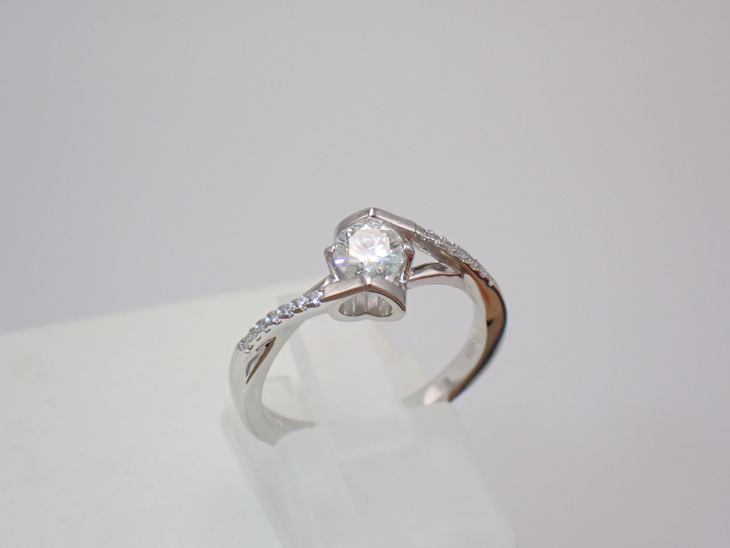 Twisted Pavé Solitaire Moissanite Ring – 0.5ct -  Mara & Co UK
