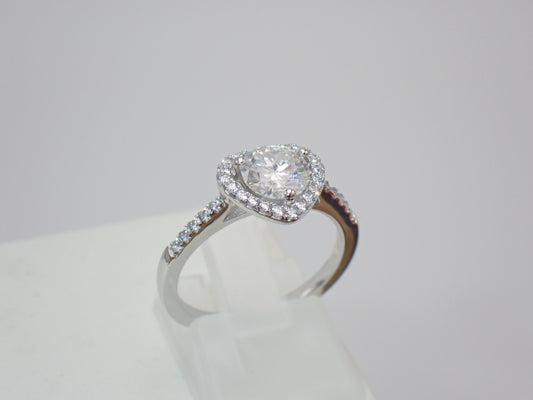 Heart Halo Moissanite Ring with Pavé Band – 1.0ct