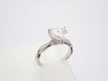 Radiant Heart Moissanite Pavé Ring – 2.0ct -  Mara & Co UK